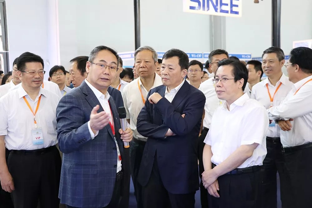 �������쵱����&mdash;&mdash;���׹ٷ�-�������������·����е�������й��������ʻ�е��չ